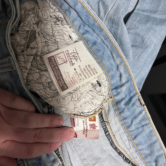 Chip & Pepper light wash California made jeans - Picture 6 of 9